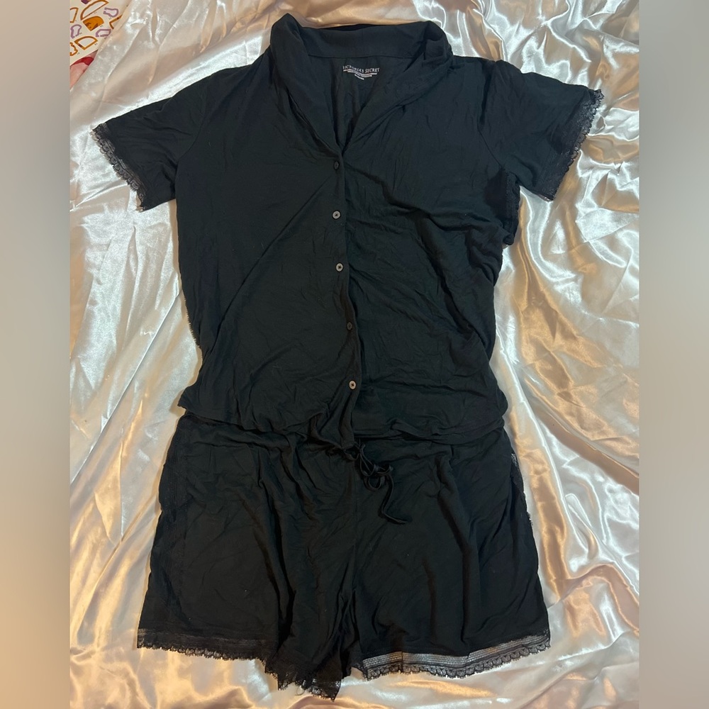 Victoria’s Secret Size Medium